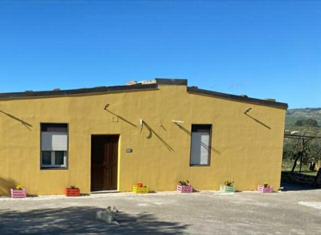 Casa Vacanze Sicilia Casteltermini 外观 照片